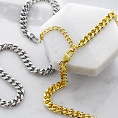 TIMELESS TRIBUTE FOR HIS GRADUATION Cuban Link Chain - Luxury Box