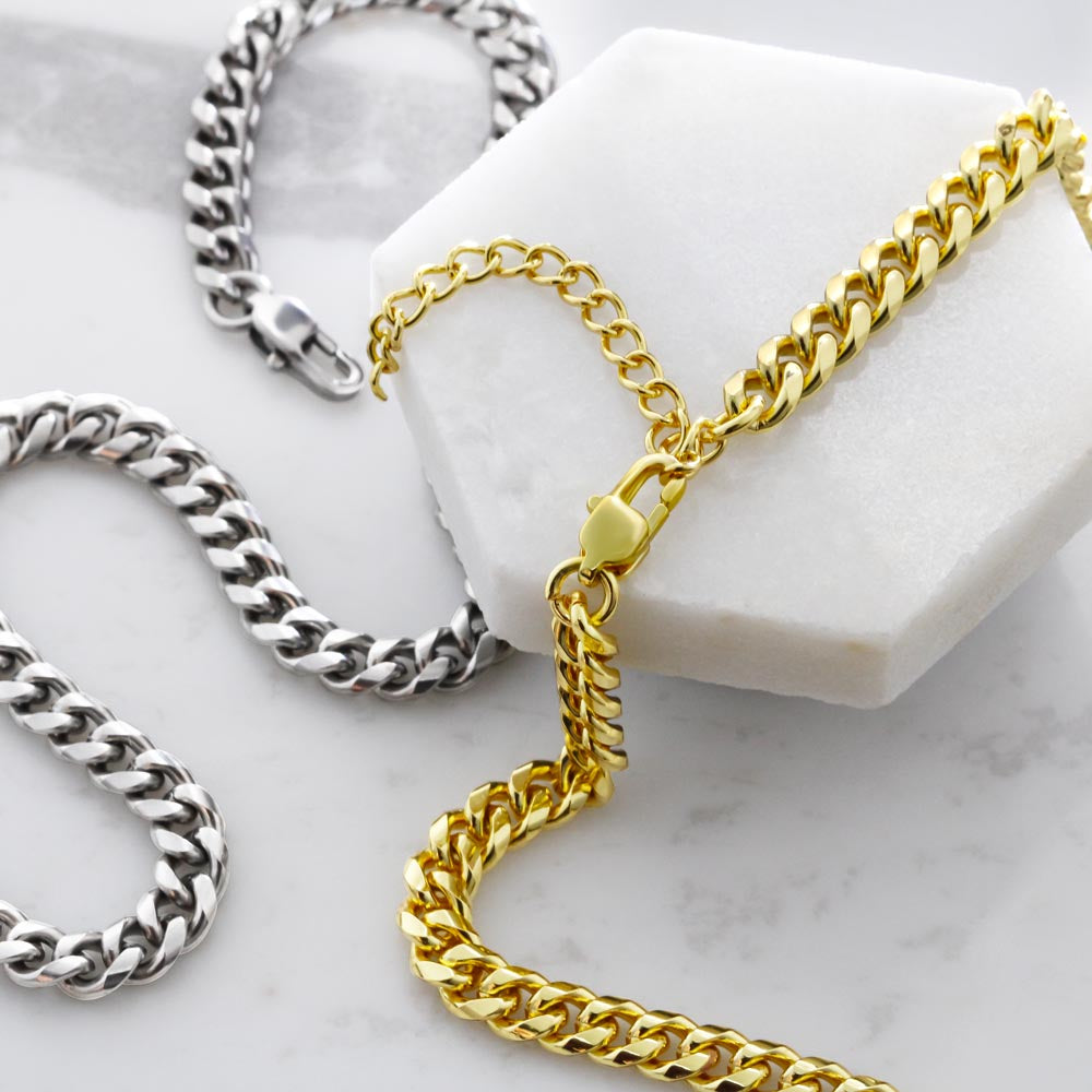 TIMELESS TRIBUTE FOR HIS GRADUATION Cuban Link Chain - Luxury Box