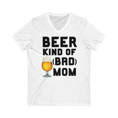 BEER KIND OF (BAD) MOM  Jersey Short Sleeve V-Neck Tee